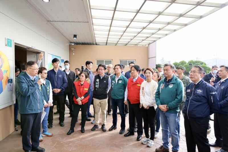 賴總統視察0121災情、現勘楠西江家聚落  慰問災民 