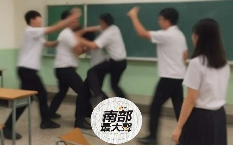 【高雄校園暴力衝突影片外流】學生互毆送醫、涉兒少法恐觸法　校方：已啟動輔導調查