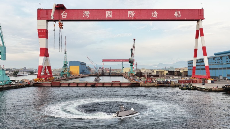 台船公司「奮進魔鬼魚號」領航！ 台灣無人船首度獲船級協會認證