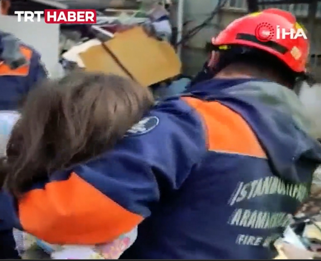 土耳其地震/5歲女童困51小時 獲救被抱喊「可是我很重」