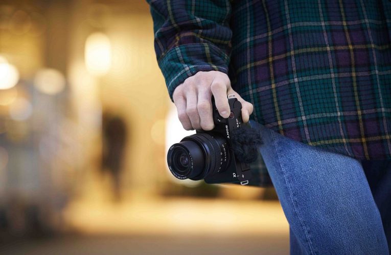 強化 AI 影像處理元件　Vlogging 夥伴 Sony 全片幅數位相機 ZV-E1 上市