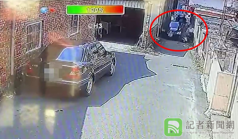 （警匪片）通緝犯拒捕開車撞警車遭開槍 秒扔中彈妻落跑