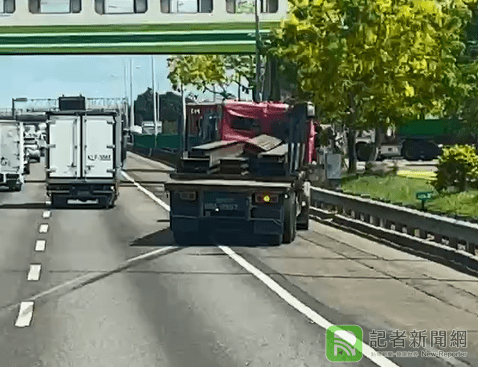 快訊／國道1號北上335公里大貨車與自小客事故 造成車輛迴堵