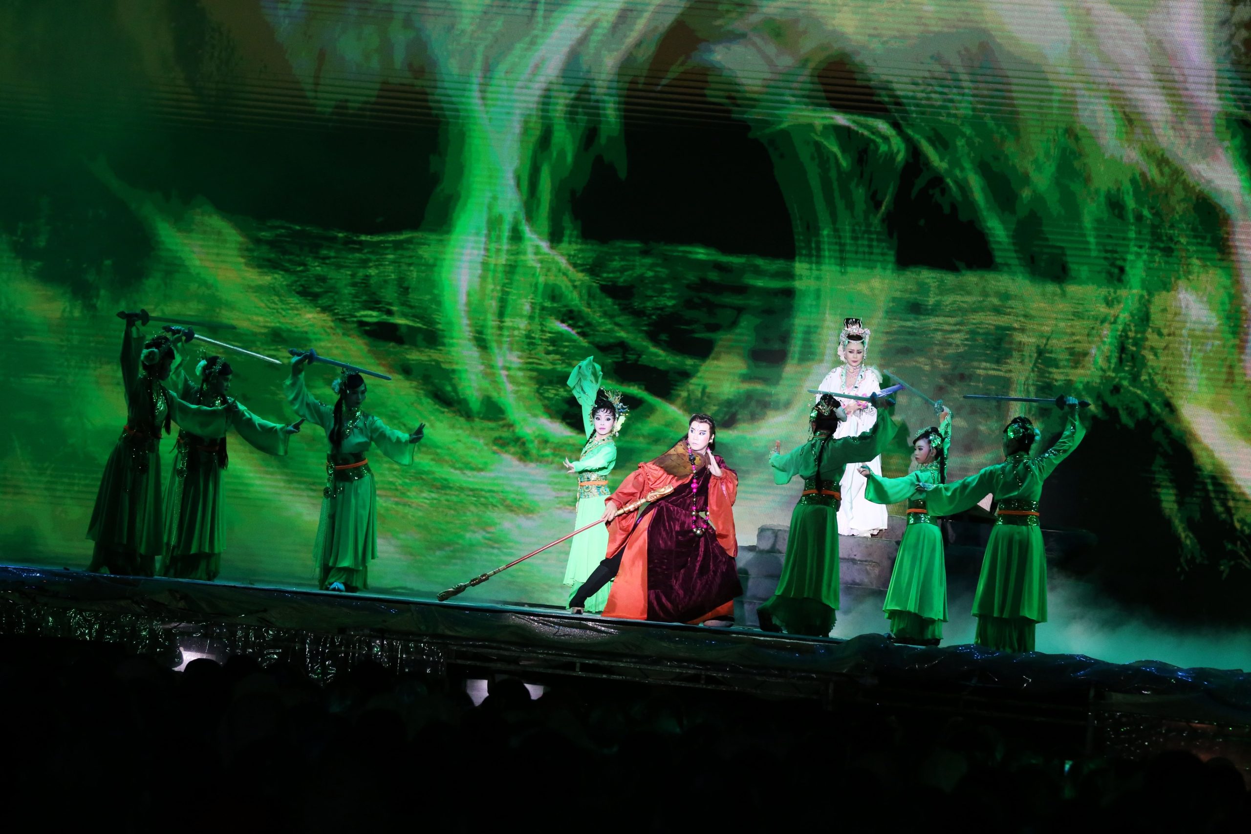 超過5萬人湧入 為了看明華園戲劇總團《超炫白蛇傳》