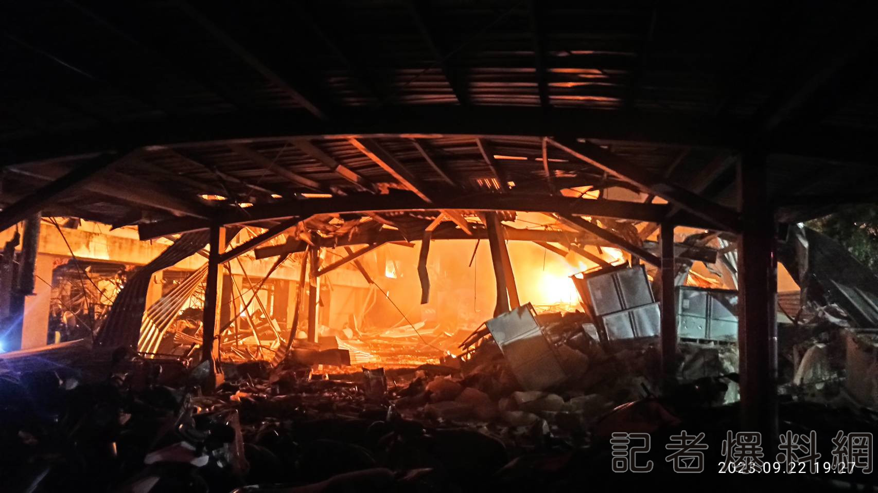 南京航空航天大学一实验室爆燃致2人死，有人听到不止一次爆炸声|爆炸_新浪新闻