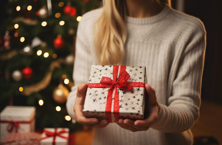 2023聖誕節交換禮物推薦－8款1千元、適合送閨蜜的實用禮物！收到禮物做夢也會笑！