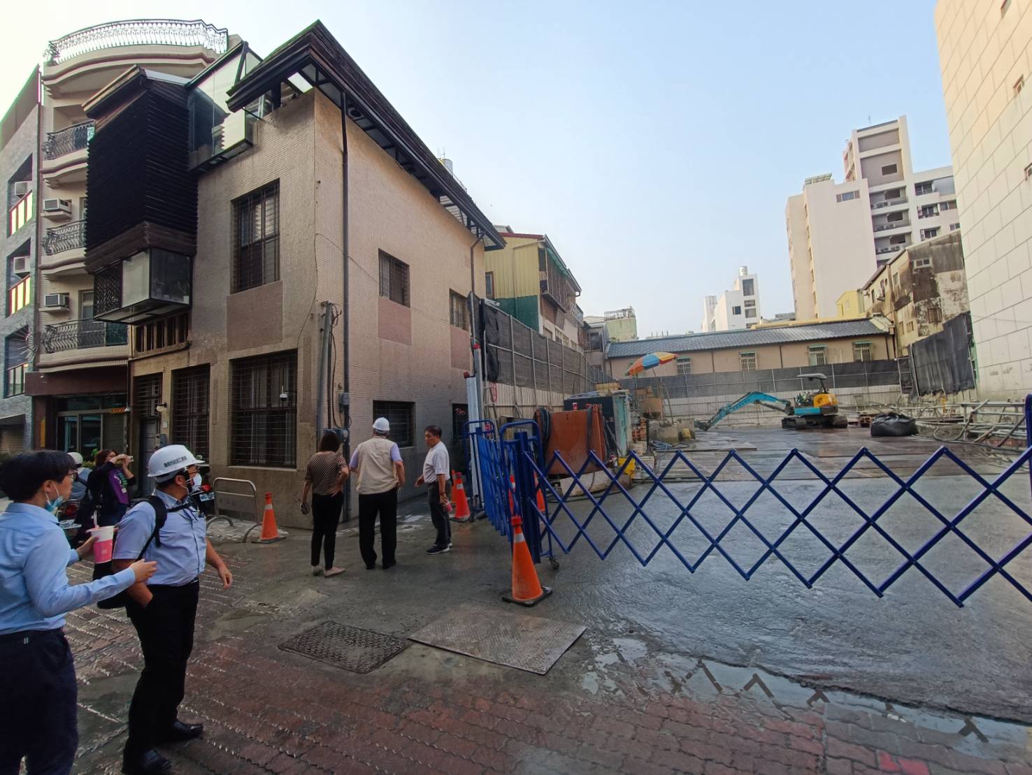 北區北華街建築工地開挖損鄰 工務局勒令停工並疏散住戶